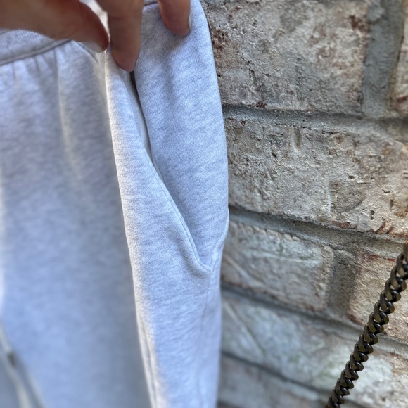 Lululemon Women's Scuba Terry Sweatpants Sz M - Picture 4 of 6